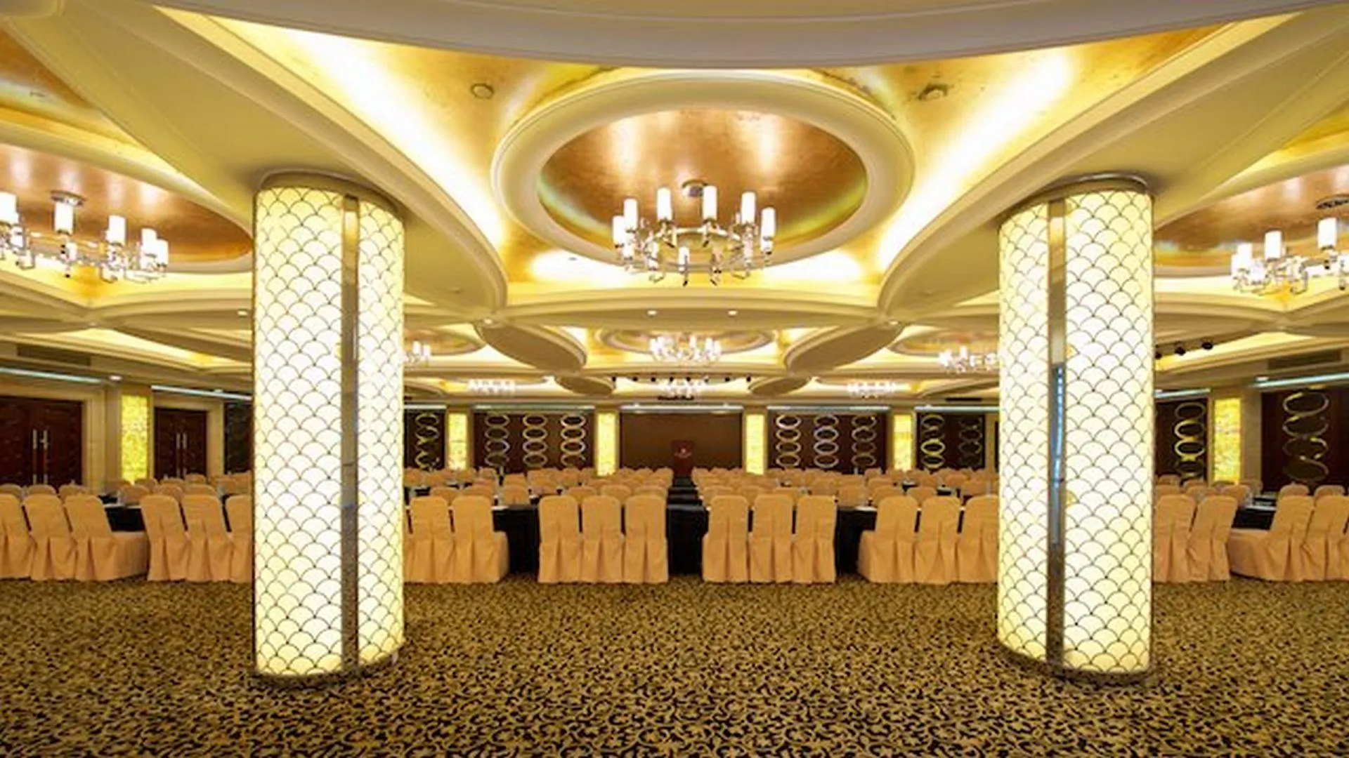 Madison Shanghai Hongqiao