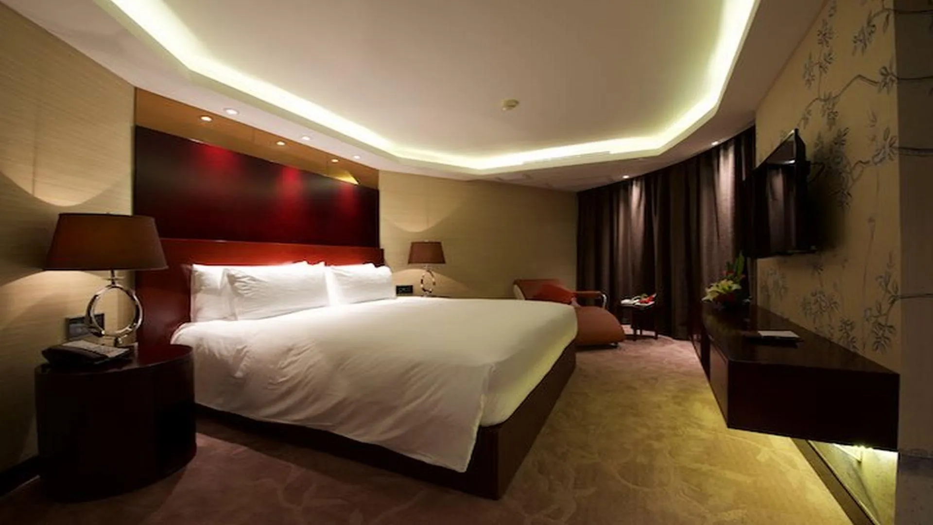 Madison Shanghai Hongqiao